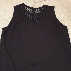 New Directions black lattice neck top. Size 3x.